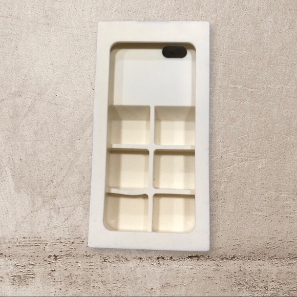 Moschino Fashion Kill Cigarette iPhone 7 Case - Picture 2 of 8